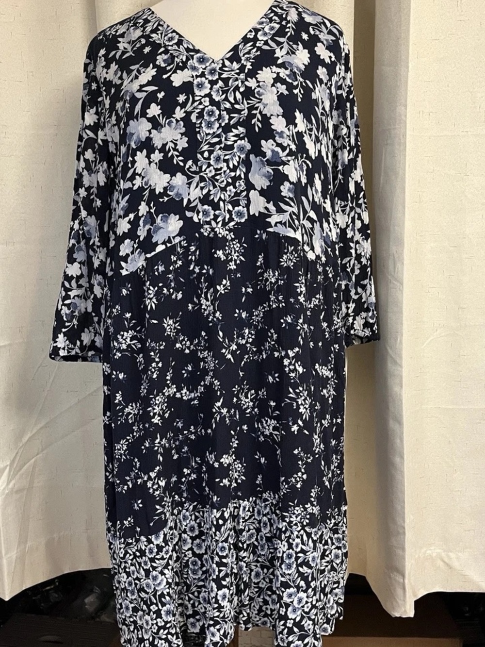 J. Jill Navy and White Floral V-Neck Mini Dress